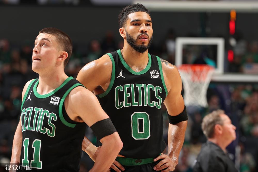 的底线防守 的底线防守